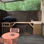 Avec Piscine Et Vue Sur La Baie D'ajaccio *